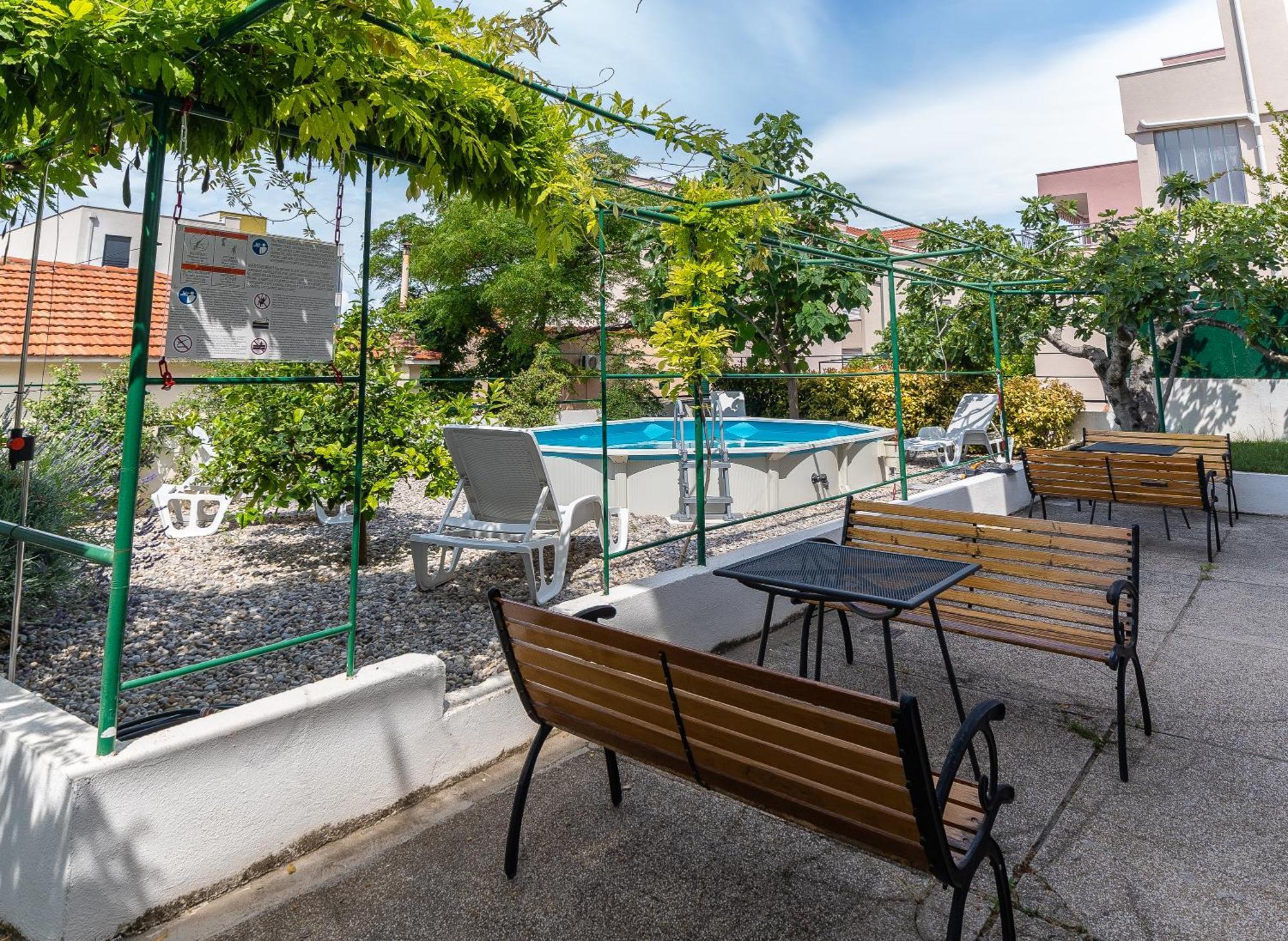 Apartments Turtle Gardens Makarska Esterno foto