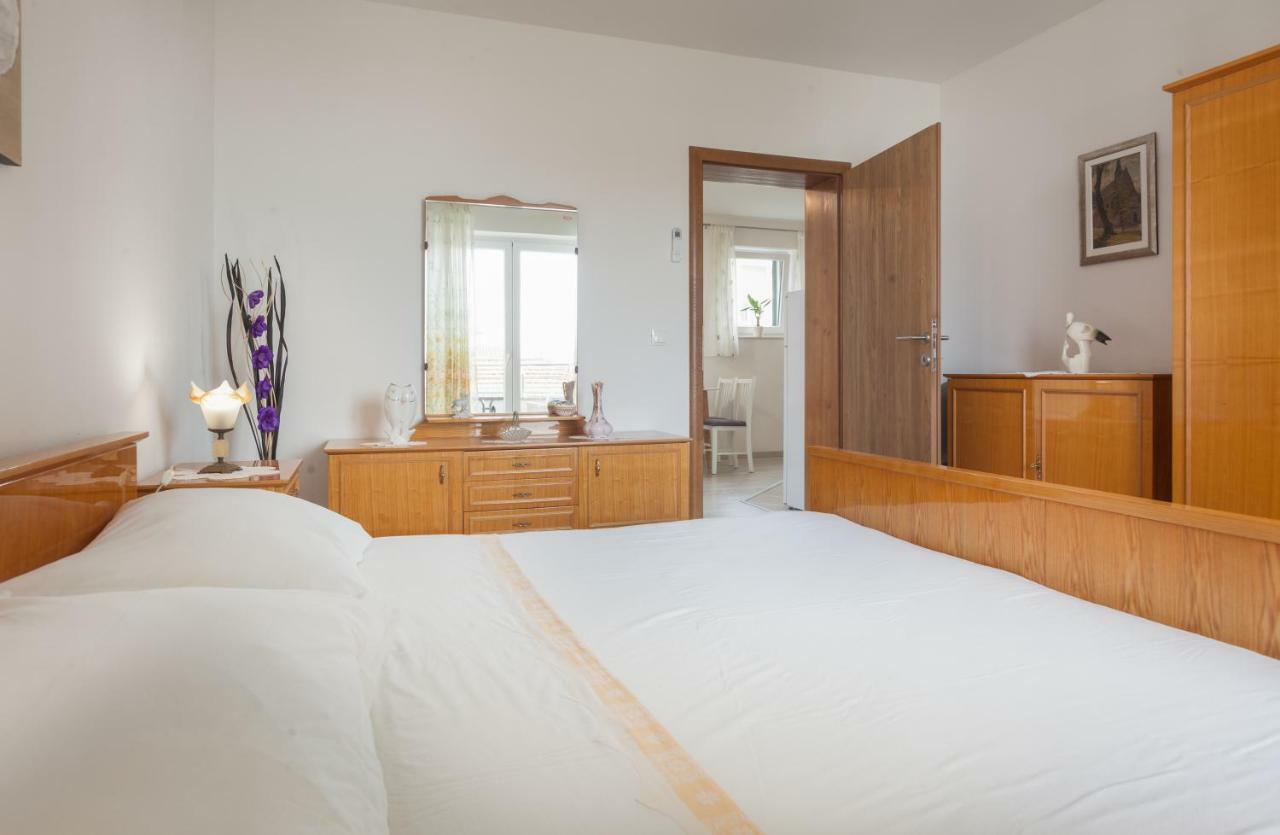 Apartments Turtle Gardens Makarska Esterno foto