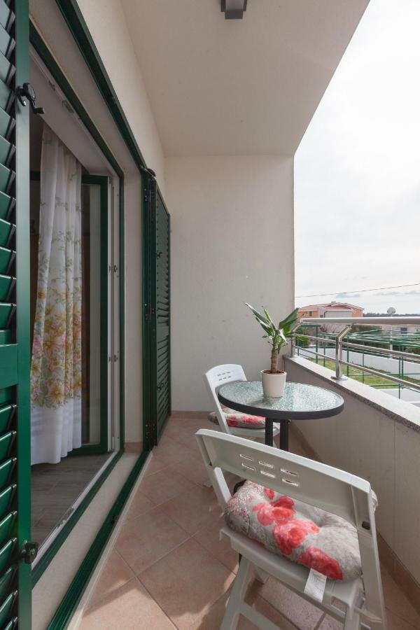 Apartments Turtle Gardens Makarska Esterno foto