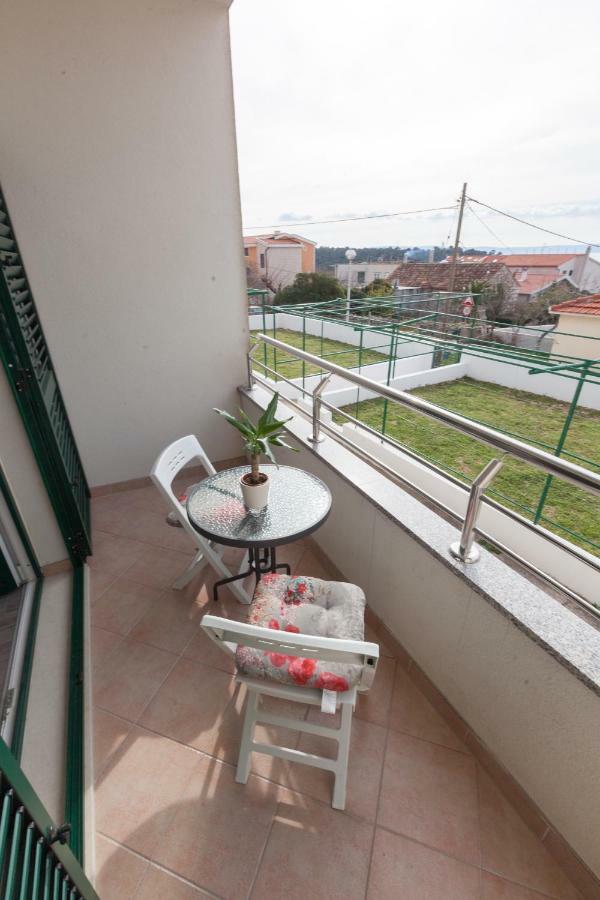 Apartments Turtle Gardens Makarska Esterno foto